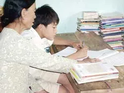 Từ vụ học sinh bị lưu ban đột ngột ở huyện Thạch Thành (Thanh Hóa): Con ơi... về đi học